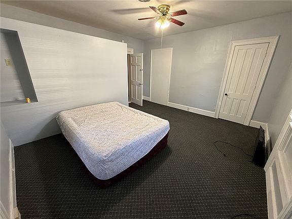3rd image of 31 Cedar St