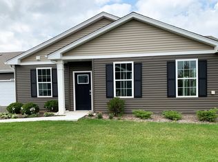6409 Maple Gln Dr, Wonder Lake, IL 60097