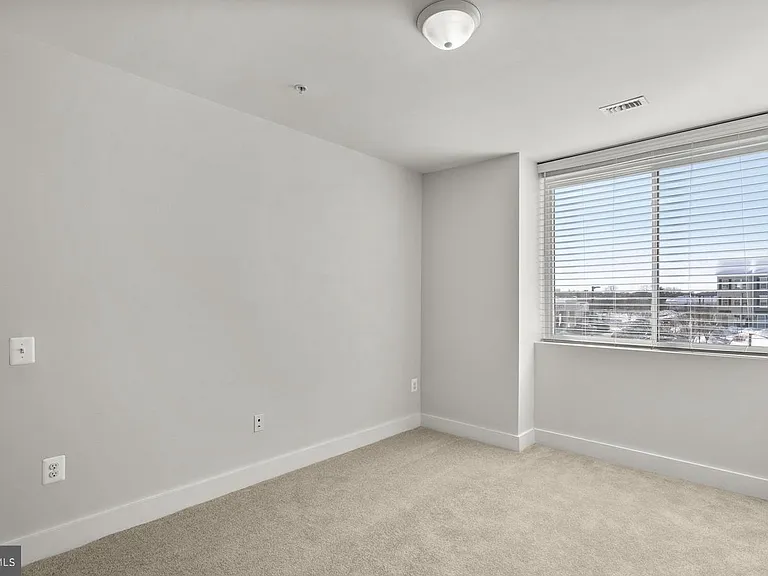 19520 Village Walk Dr #3-101 — Photo 15