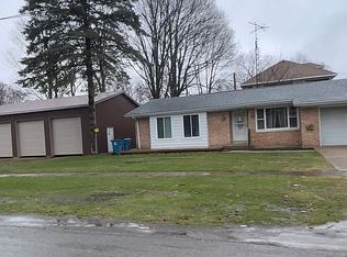 100 Pine St, Decatur, MI 49045