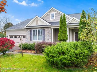 5 Matthews Ct, Cohoes, NY 12047