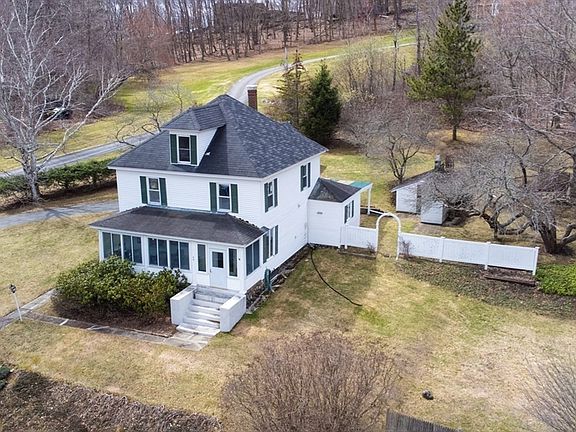 4th image of 64 Whitehall Rd