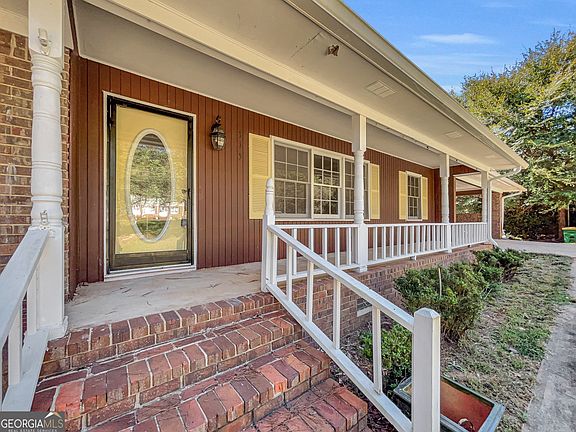 2nd image of 315 Forest Heights Dr