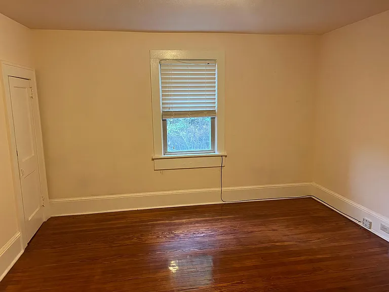23 Ridgelawn Rd — Photo 2