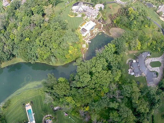 5th image of 3 Crescent Pond