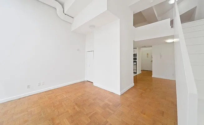 Rented by REAL New York | media 2