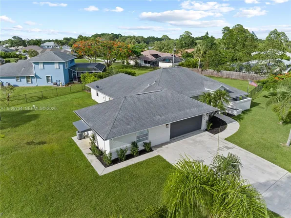2055 SW Aaron Ln, Port Saint Lucie, FL 34953
