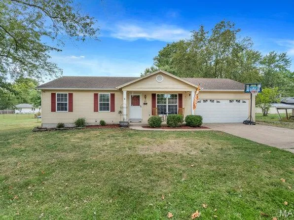 22 S 12th St, Bowling Green, MO 63334