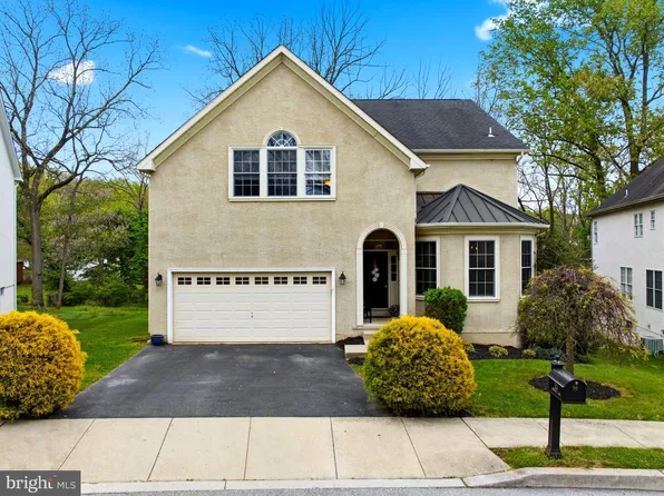 524 Raspberry Ln, West Chester, PA 19382