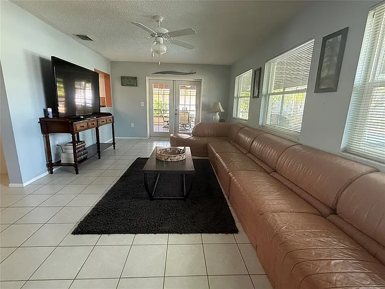 819 S Gondola Dr — Photo 38
