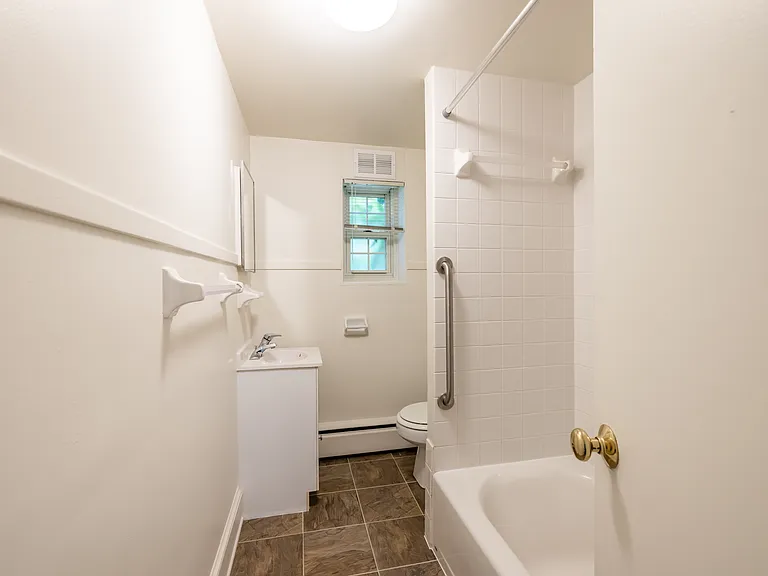 32 Lilac Dr — Photo 10