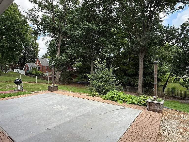 192 Valley Dr — Photo 4