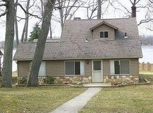 3650 Covert Rd, Waterford, MI 48328