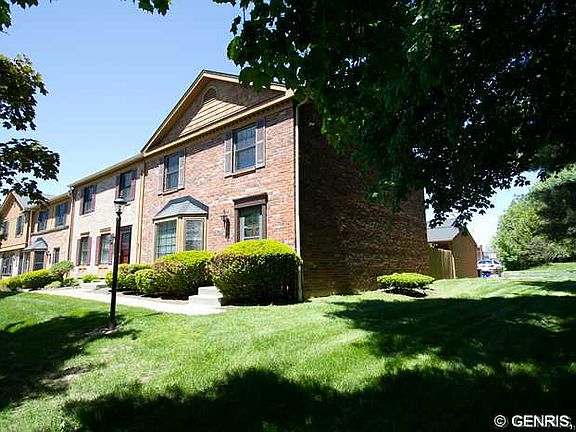 2nd image of 23 Dunbridge Hts