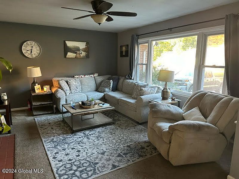 5th image of 48 Fane Court