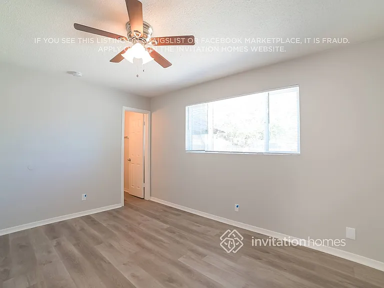 3326 W Larkspur Dr — Photo 10