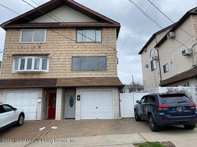 1st image of 7 Ledyard Pl