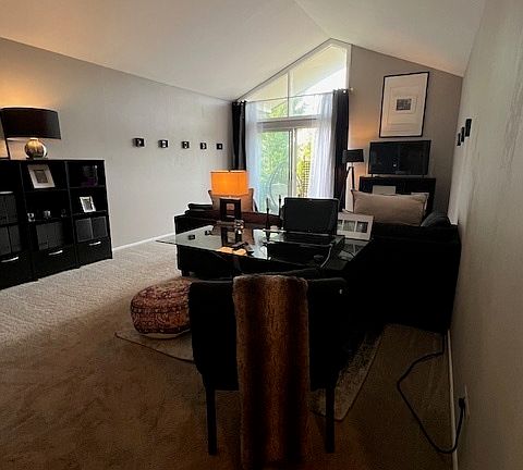4th image of 6961 N Oakley Ave APT 407B