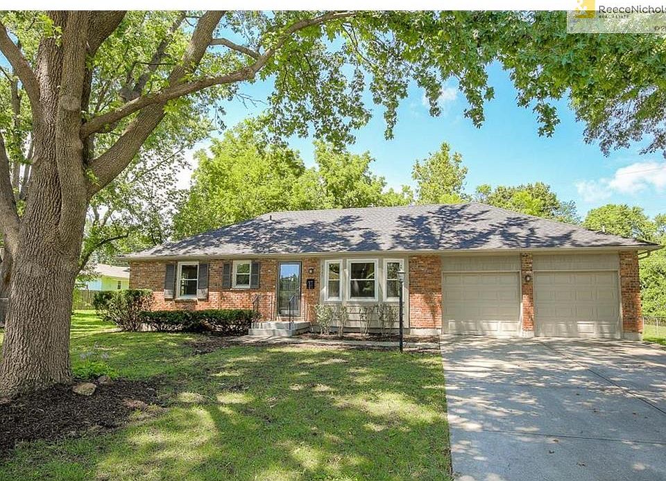 1st image of 8945 Conser Dr