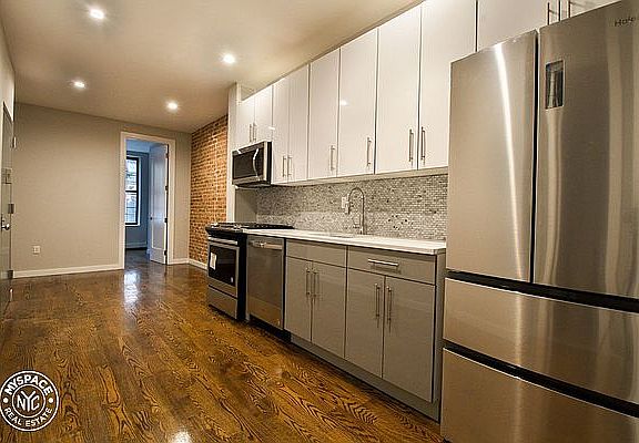3rd image of 255 Linden St APT 2R