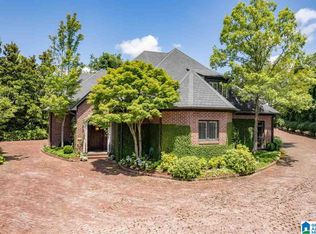 2510 Downing Pl, Mountain Brk, AL 35223