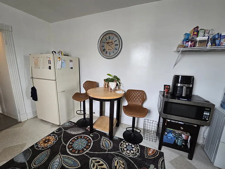 318 W McMillan St #3F — Photo 4