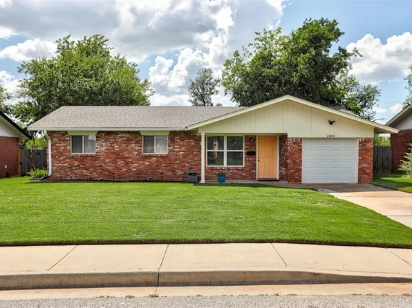 2605 Yorkshire Ave, Moore, OK 73160