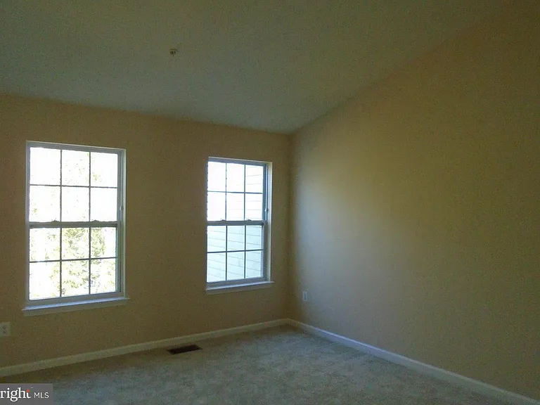 7886 River Rock Way — Photo 13
