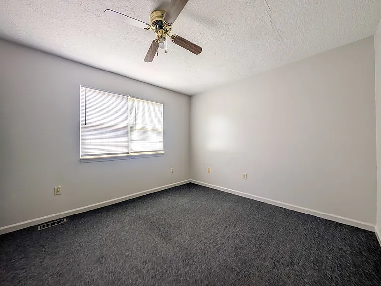 587 Baker Rd #J4 — Photo 4