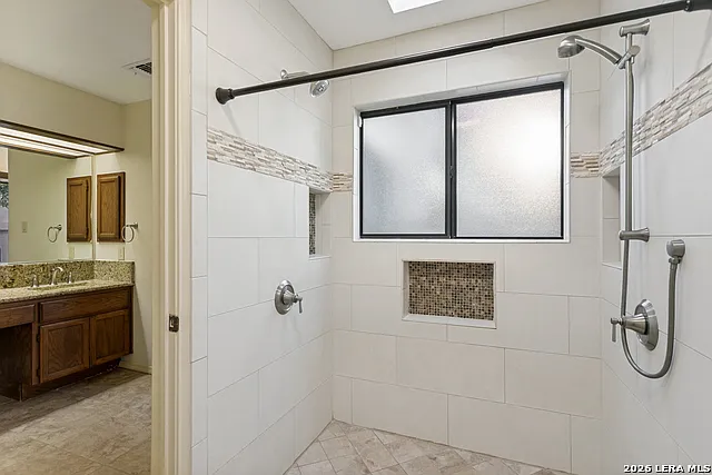 3002 View Oak — Photo 8