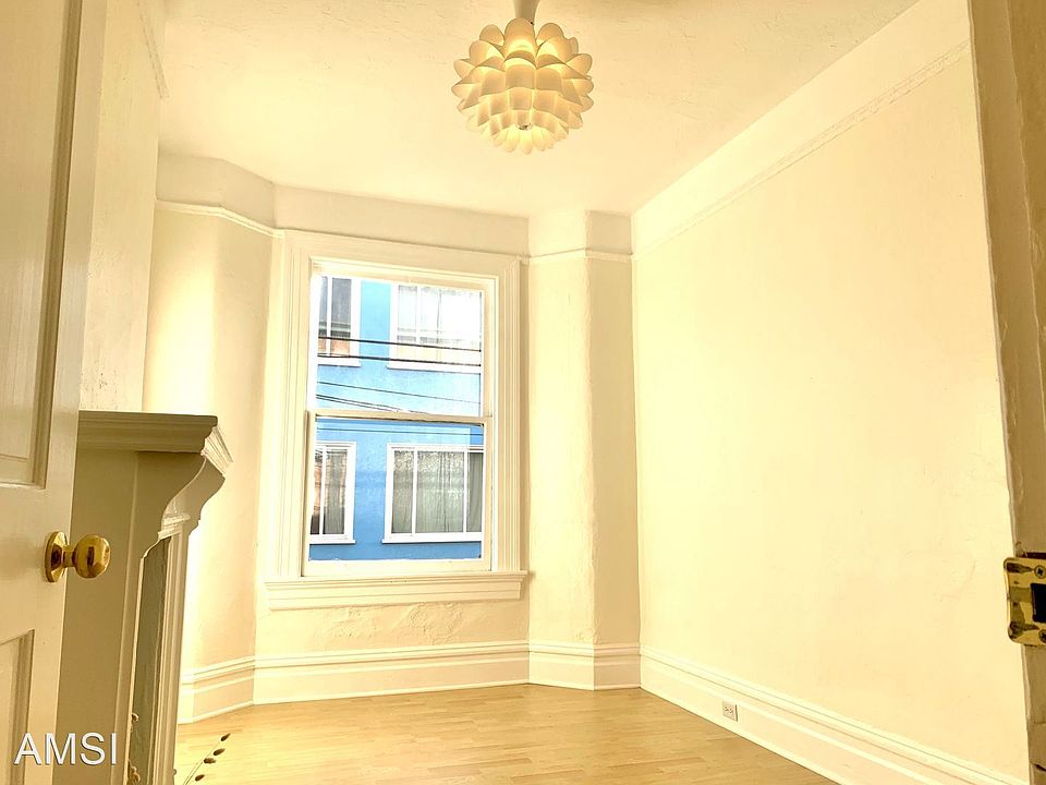1st image of 42 Germania St