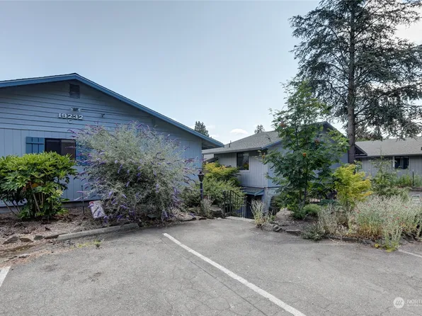 19232 15th Avenue NE #C1, Shoreline, WA 98155