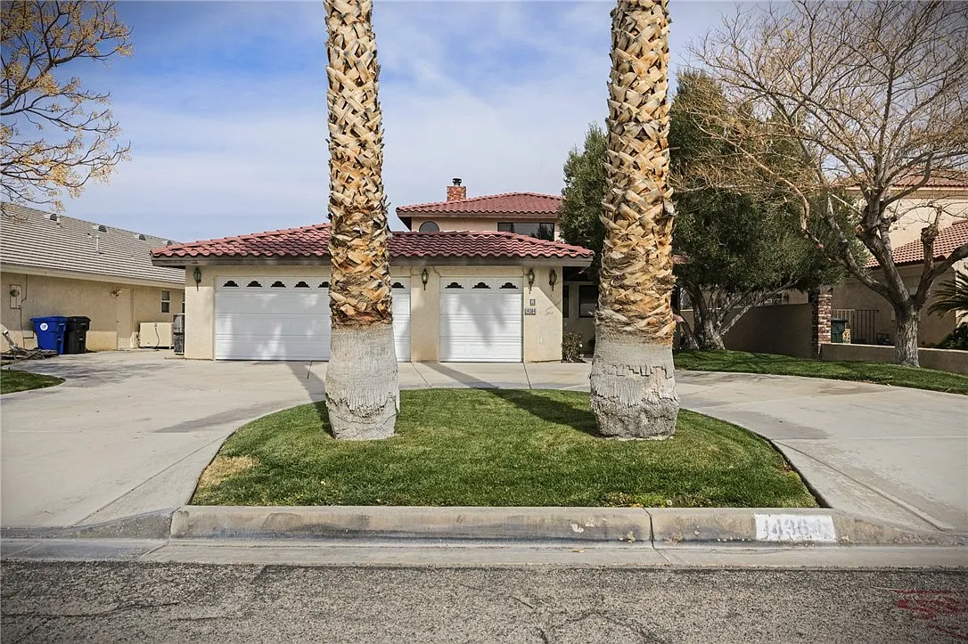 3 bed, 2815 sqft, $3,200 — Photo 1