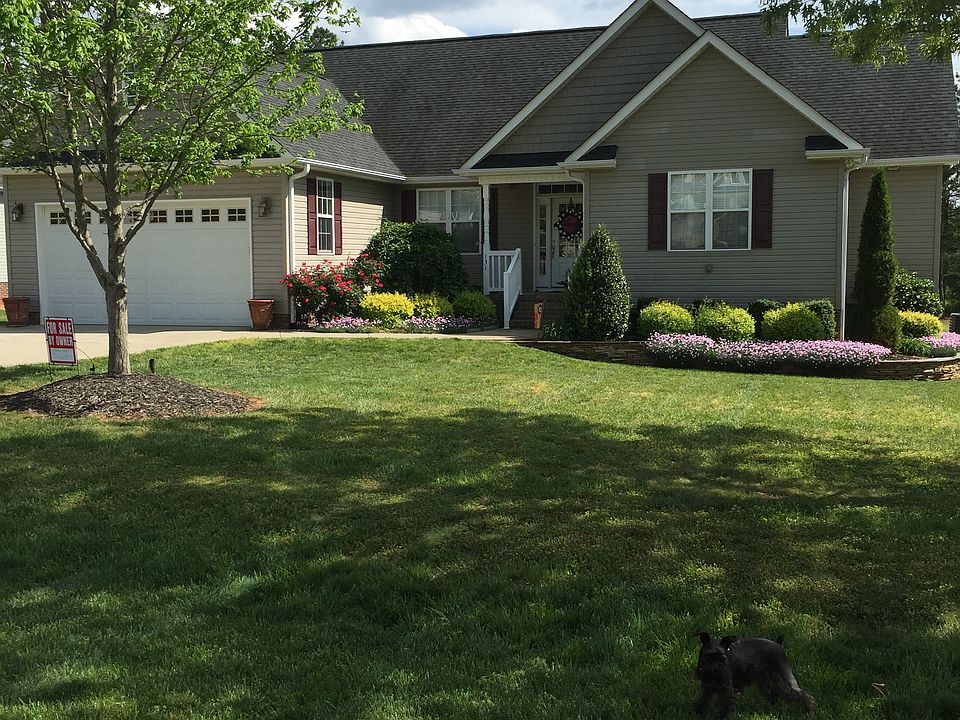 1st image of 131 Ole Farm Pl