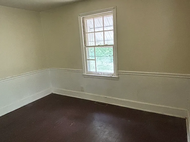 714 W Terrell St — Photo 18