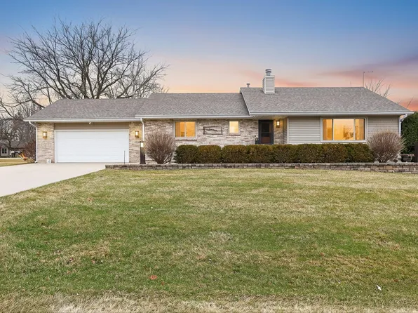 1210 Lake Summerset Rd, Davis, IL 61019