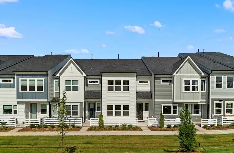 109B Forest Lake Blvd