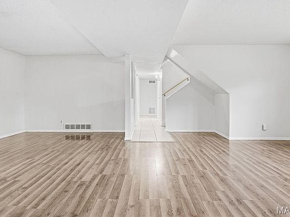5th image of 12258 Trailoaks Ct