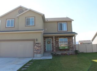 4674 E Foxwood Dr, Eagle Mountain, UT 84005