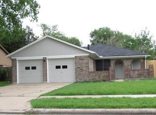 1415 Chippawa Ln, Pasadena, TX 77504