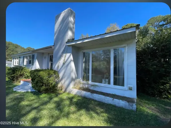 688 Penny Branch Road, Warsaw, NC 28398
