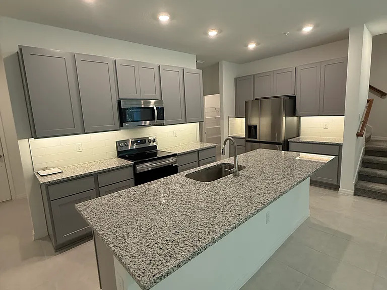 5221 Luisa Ct — Photo 4