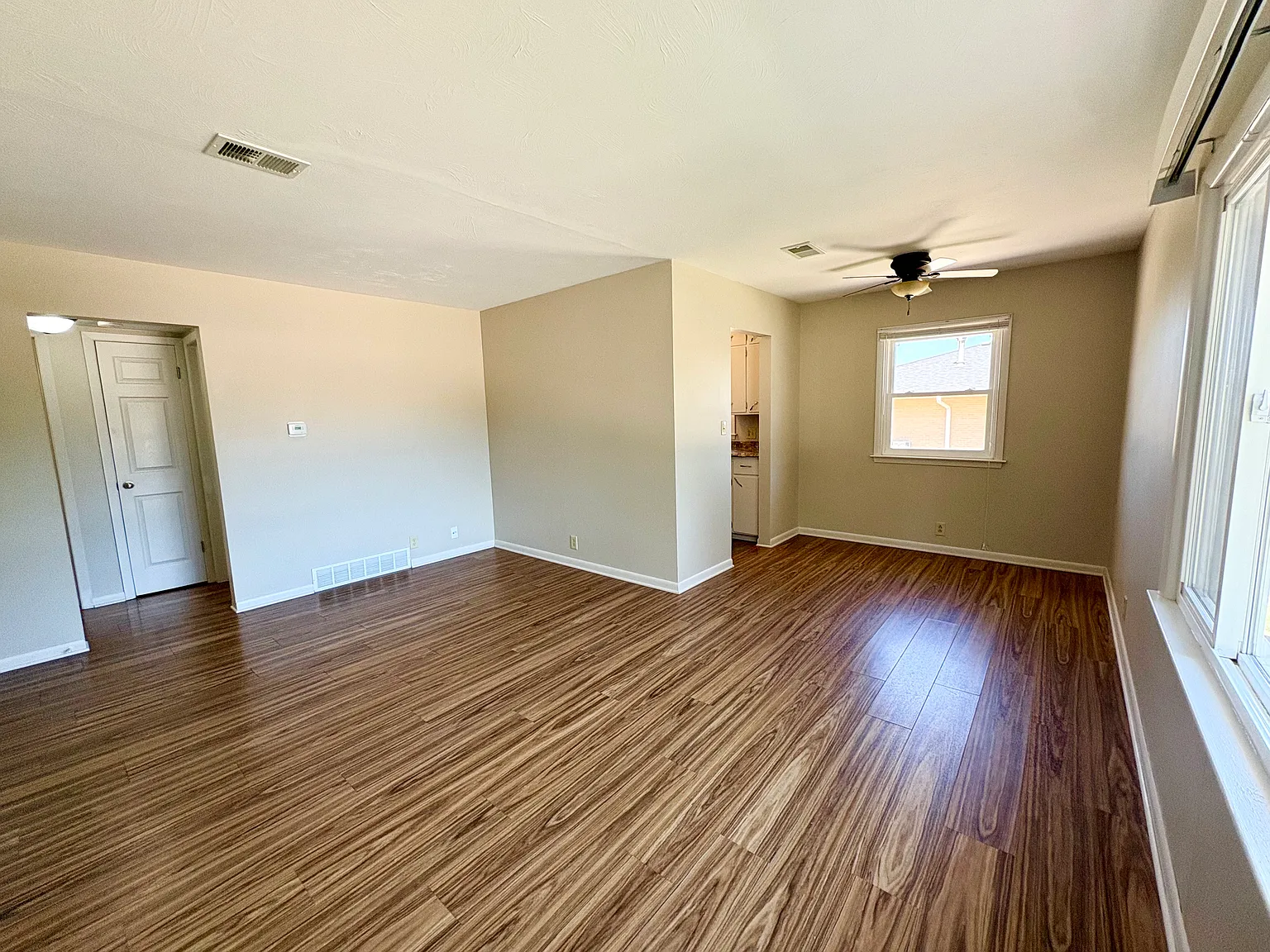 131 Wedgewood Drive — Photo 2
