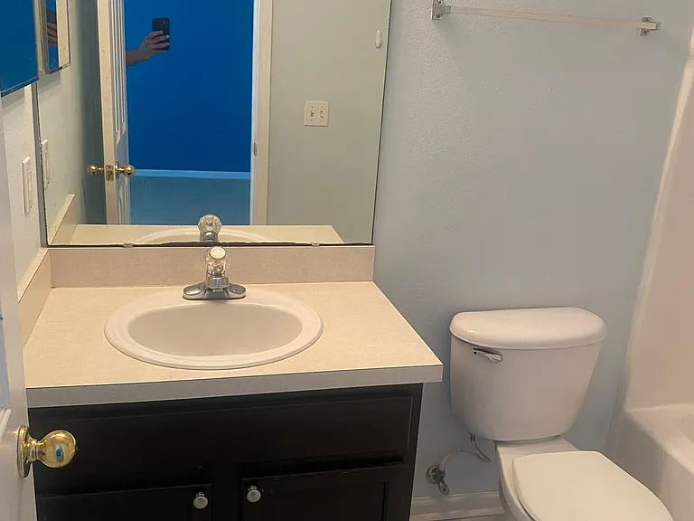 712 Middle Branch Way — Photo 9