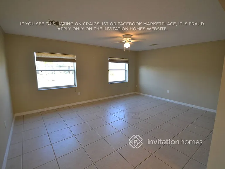 13203 Biscayne Dr — Photo 2