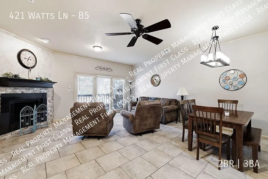 Your own oasis in Canyon Lake! — Photo 4