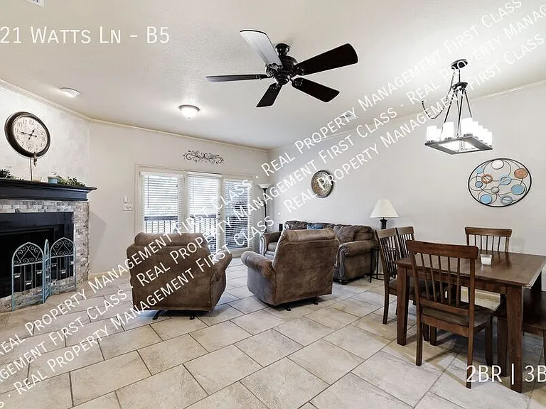 421 Watts Ln #B5 — Photo 4