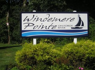 42 James Hawkins Rd, Moriches, NY 11955