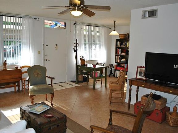 4th image of 4720 Locust St NE APT 115