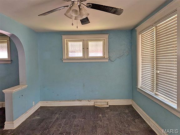 3rd image of 4743 Louisiana Ave